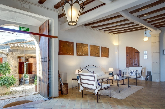Imagen de los interiores del Hotel Finca Es Castell. Foto 19