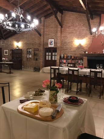 Imagen del bar/restaurante del Hotel Finca La Carmelita. Foto 6