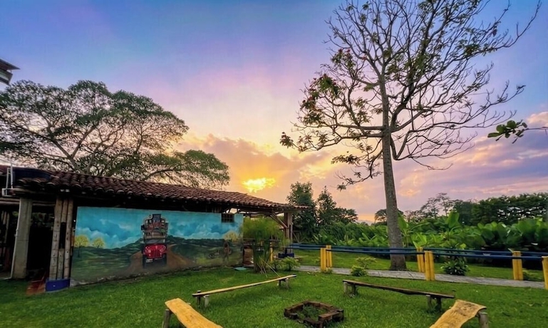 Imagen de los exteriores del Hotel Finca La Herencia Cafetera. Foto 10