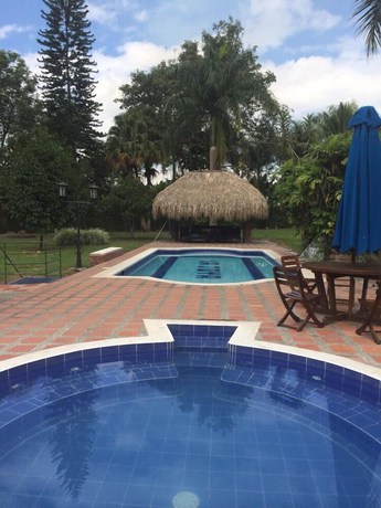 Imagen de la piscina del Hotel Finca La Joya. Foto 17