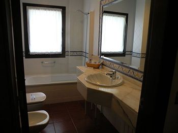 Imagen de la habitación del Hotel Finca La Mansión. Foto 4