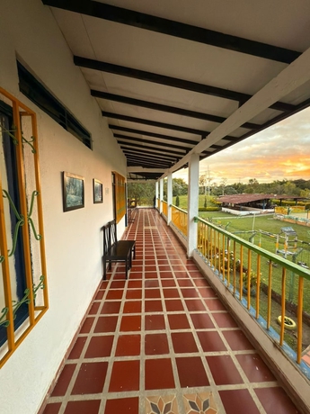 Imagen de la habitación del Hotel Finca La Moni. Foto 15