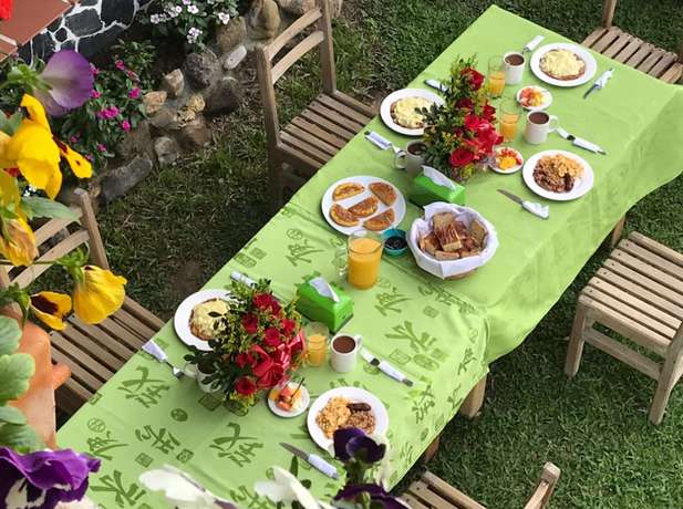 Imagen del bar/restaurante del Hotel Finca Las Araucarias. Foto 8