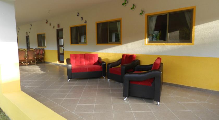 Imagen de los exteriores del Hotel Finca Los Girasoles. Foto 4