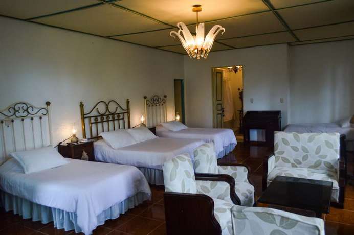 Imagen de la habitación del Hotel Finca Los girasoles, Montenegro. Foto 6