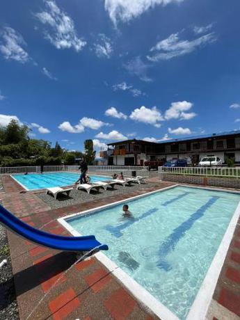 Imagen general del Hotel Finca Piscinando en Pereira. Foto 4