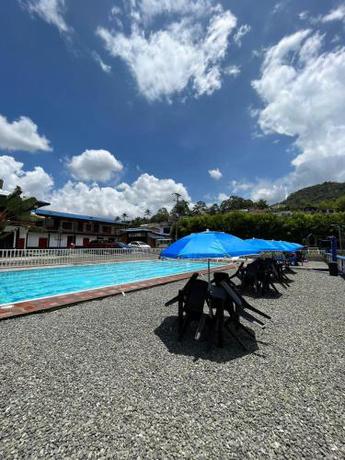 Imagen general del Hotel Finca Piscinando en Pereira. Foto 9