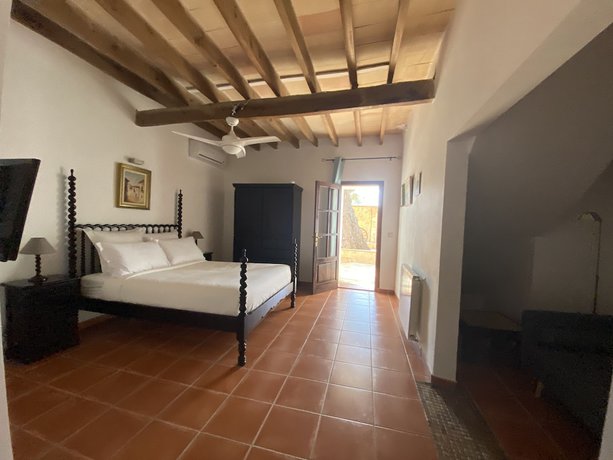 Imagen de la habitación del Hotel Finca Sa Canova Agroturismo. Foto 7