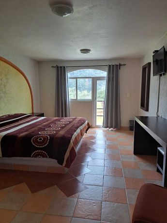 Imagen de la habitación del Hotel Finca San Fernando, Villa del Carb&oacute;n. Foto 5