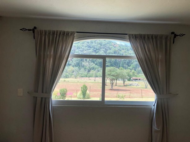 Imagen de la habitación del Hotel Finca San Fernando, Villa del Carb&oacute;n. Foto 10