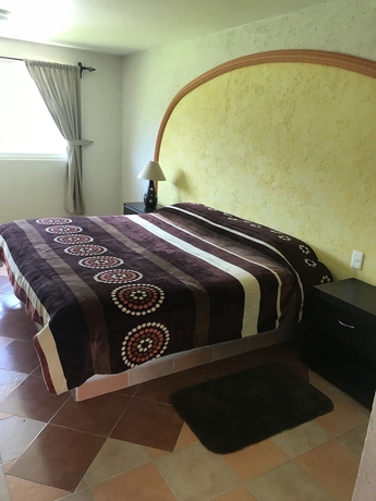 Imagen de la habitación del Hotel Finca San Fernando, Villa del Carb&oacute;n. Foto 6