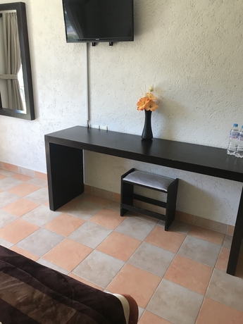 Imagen de la habitación del Hotel Finca San Fernando, Villa del Carb&oacute;n. Foto 7