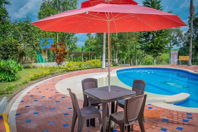 Imagen de la piscina del Hotel Finca San Isidro. Foto 18