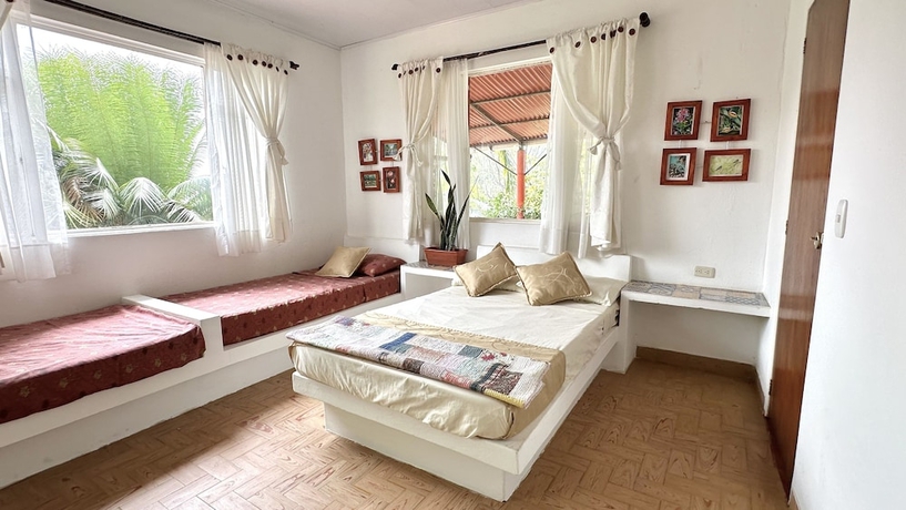 Imagen de la habitación del Hotel Finca Villaruth. Foto 13