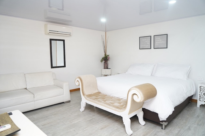 Imagen de la habitación del Hotel Finca Yerbabuena. Foto 6