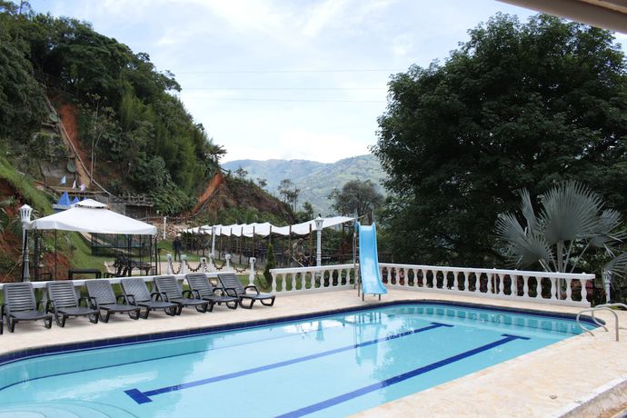 Imagen de la piscina del Hotel Finca el Cielo, Girardota. Foto 18