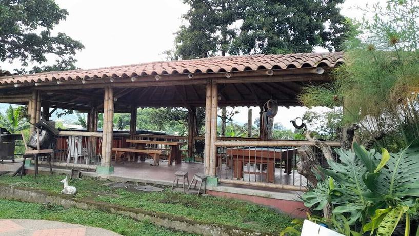 Imagen general del Hotel Finca hotel la perla. Foto 3