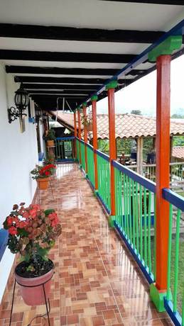 Imagen de los interiores del Hotel Finca hotel la perla. Foto 12