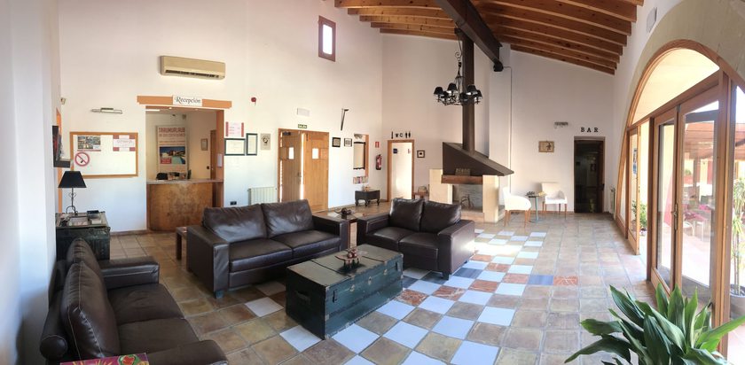 Imagen de los interiores del Hotel Fincahotel Cases De Sant Jaume. Foto 20