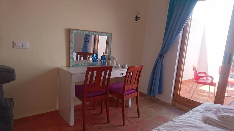 Imagen de la habitación del Hotel Fincahotel Cases De Sant Jaume. Foto 17