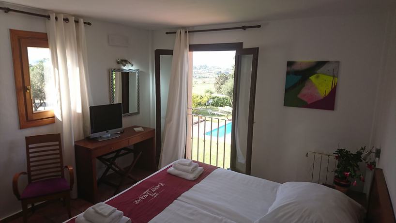 Imagen de la habitación del Hotel Fincahotel Cases De Sant Jaume. Foto 18