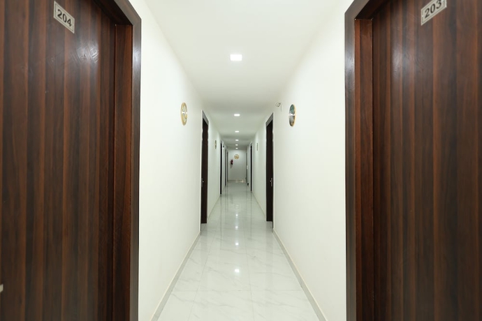 Imagen de los interiores del Hotel Finch Grand by Revaantra. Foto 13