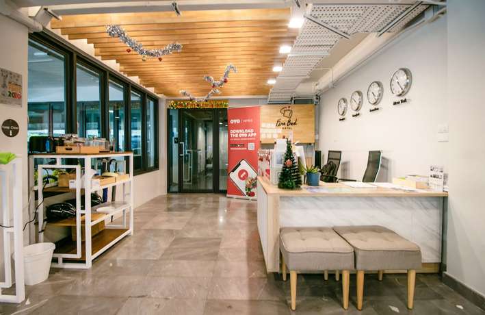 Imagen de los interiores del Hotel Fine Bed. Foto 16