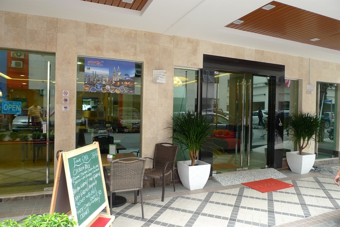 Imagen general del Hotel Fine. Foto 3