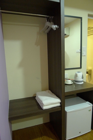 Imagen de la habitación del Hotel Fine. Foto 9
