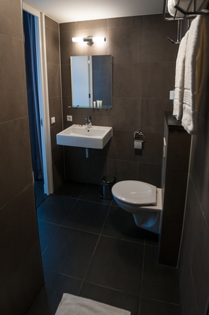 Imagen de la habitación del Hotel Fine Harmony. Foto 8