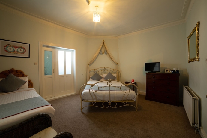 Imagen de la habitación del Hotel Fines Bayliwick. Foto 15