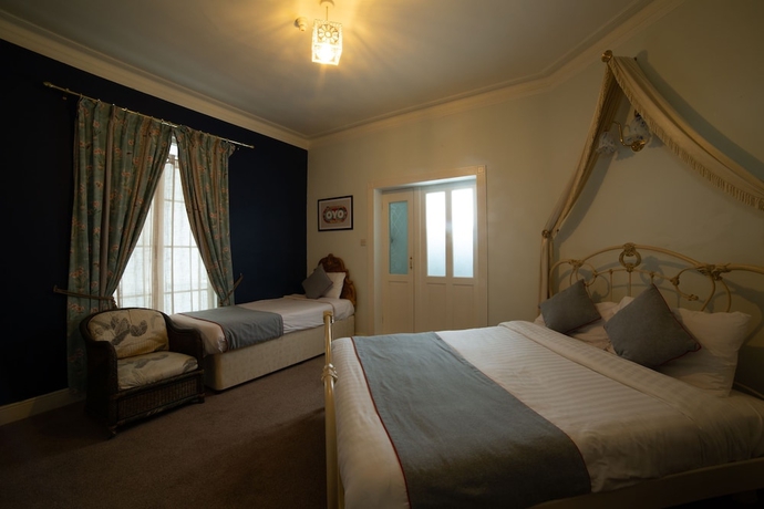 Imagen de la habitación del Hotel Fines Bayliwick. Foto 18