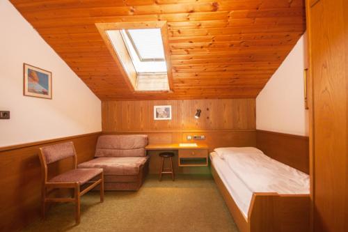 Imagen de la habitación del Hotel Fines. Foto 10