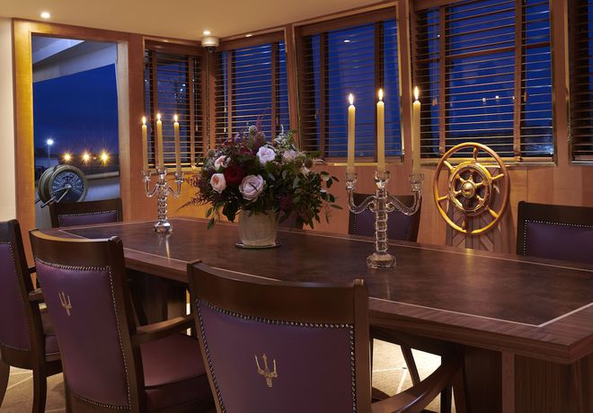 Imagen de los interiores del Hotel Fingal - A Luxury Floating Hotel. Foto 10