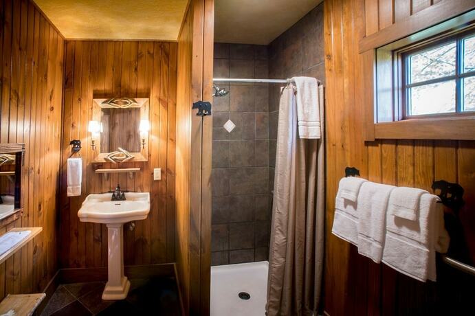 Imagen general del Hotel Finger Lakes Lodging. Foto 6