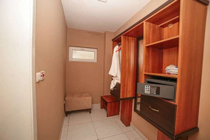 Imagen de la habitación del Hotel Fini Bobende. Foto 3