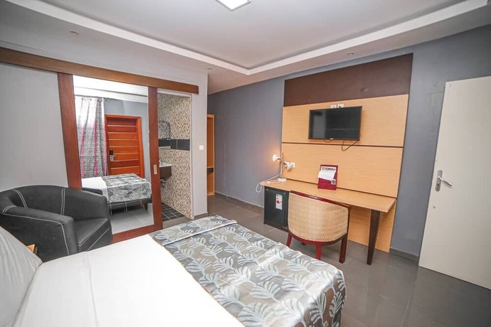 Imagen de la habitación del Hotel Fini Bobende. Foto 10