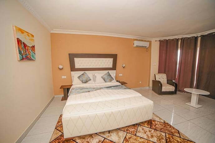 Imagen general del Hotel Fini Downtown. Foto 14