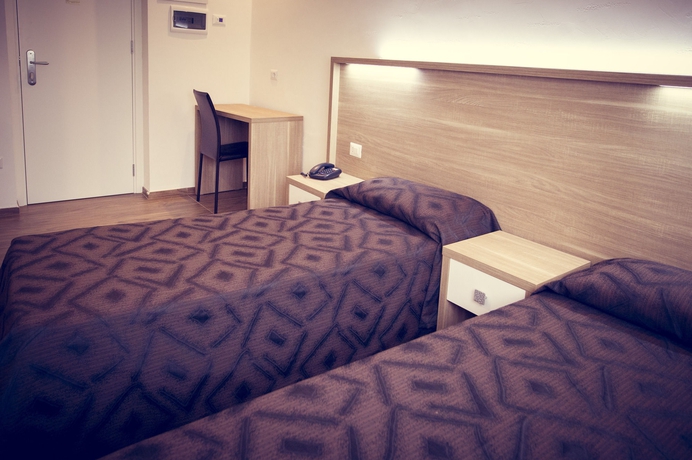 Imagen de la habitación del Hotel Fini. Foto 6