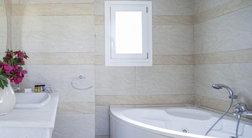 Imagen general del Hotel Finikas. Foto 9