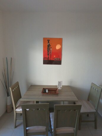 Imagen general del Hotel Finikas Garden Beach Resort Nikiti. Foto 7