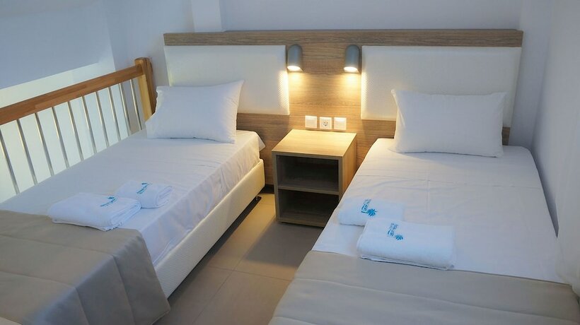 Imagen general del Hotel Finikas Garden Beach Resort Nikiti. Foto 15