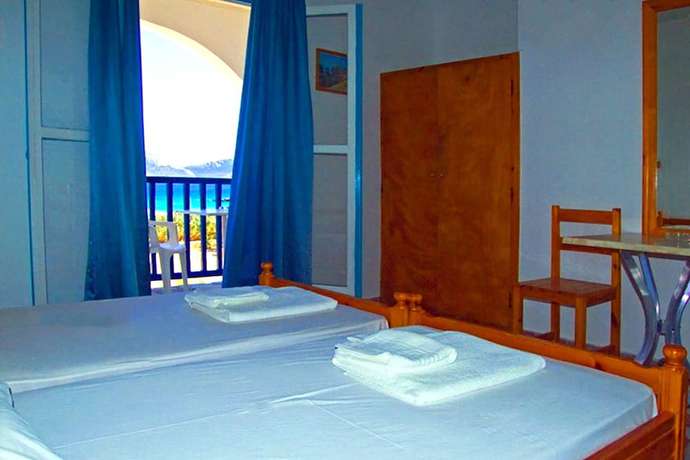 Imagen de la habitación del Hotel Finikas, Koufonisia. Foto 17
