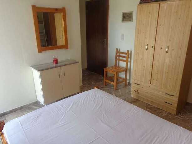 Imagen de la habitación del Hotel Finikas, Paralia Irion. Foto 17