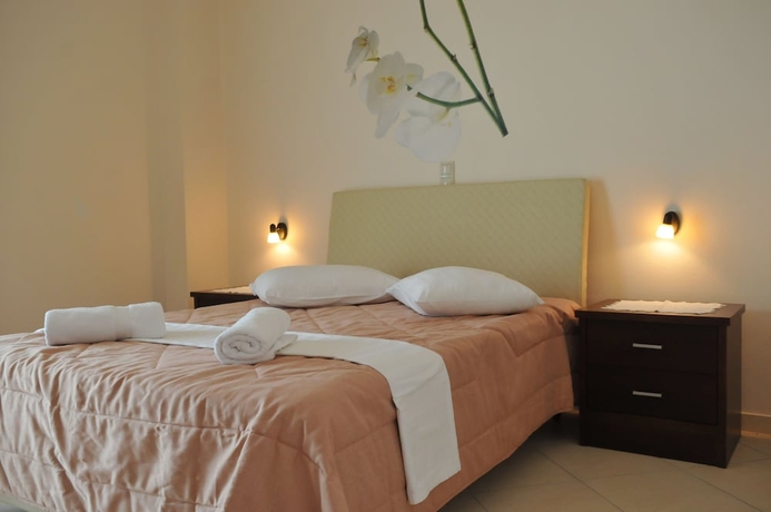 Imagen de la habitación del Hotel Finiki Plaza. Foto 4