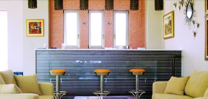 Imagen de los interiores del Hotel Finiki Plaza. Foto 17