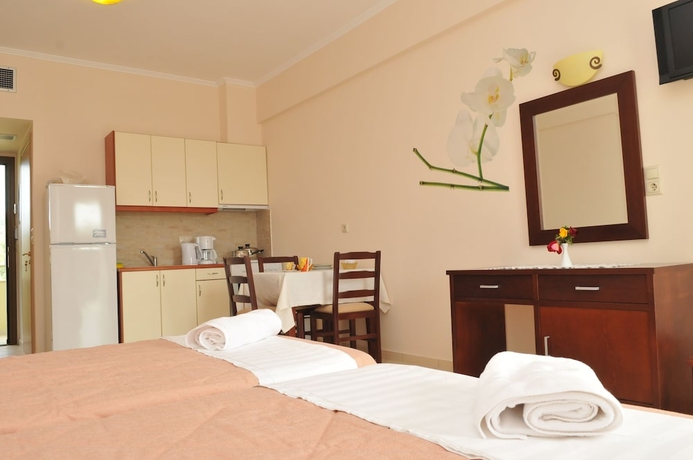 Imagen de la habitación del Hotel Finiki Plaza. Foto 10