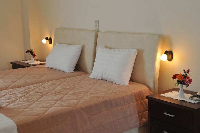 Imagen de la habitación del Hotel Finiki Plaza. Foto 14