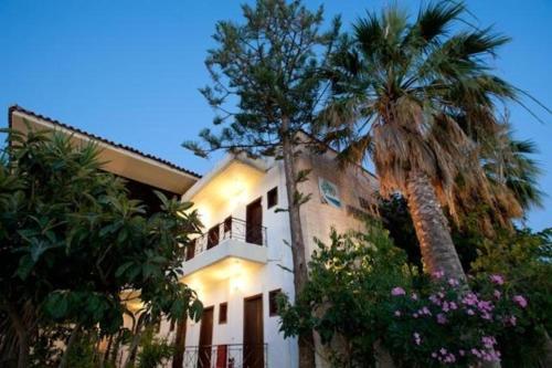 Imagen general del Hotel Finikounda. Foto 2