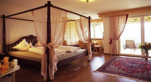 Imagen de la habitación del Hotel Finkennest, Merano. Foto 4